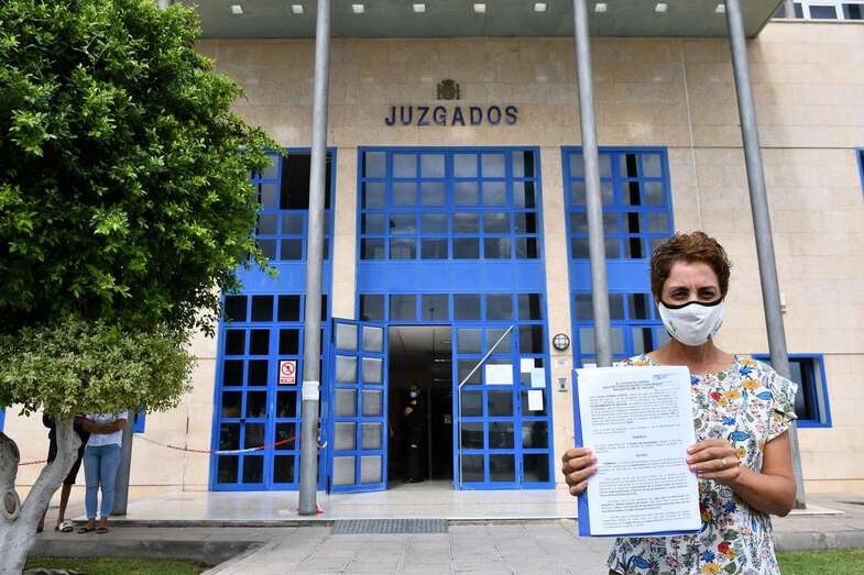 Onalia Bueno presentó esta mañana la denuncia en los Juzgados de San Bartolomé de Tirajana/TA.